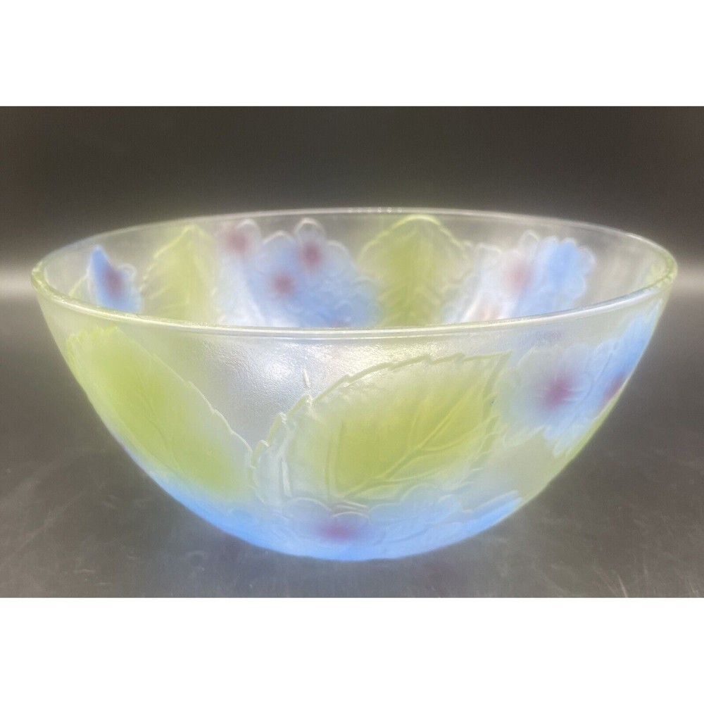 KIG Indonesia Green Leaves Blue/Purple‎ Flower Juliette Glass Bowl 10"